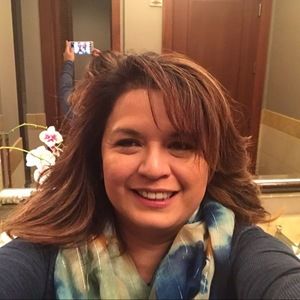 Meet your Posher, Denise